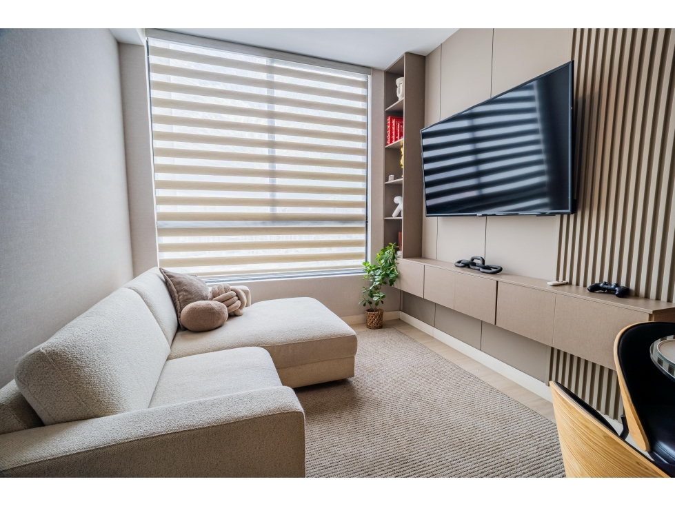 Vende Apartamento Amoblado en PH Quatrium MFR1715