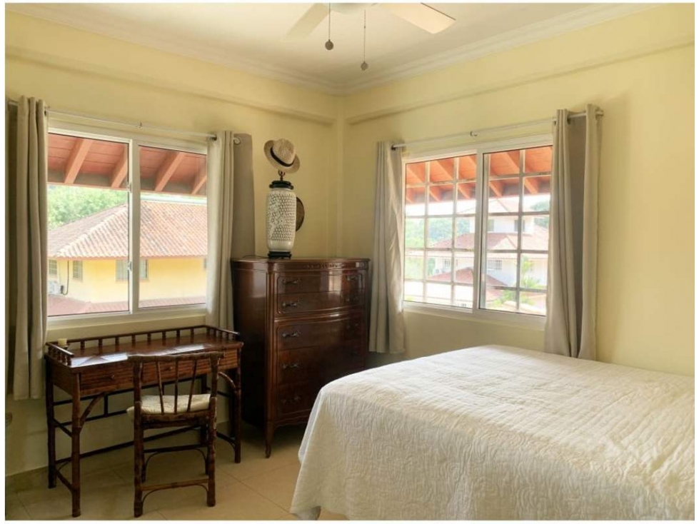 Melissa Foster Luxury Vende Hermosa Casa en Albrook MF445 - 2