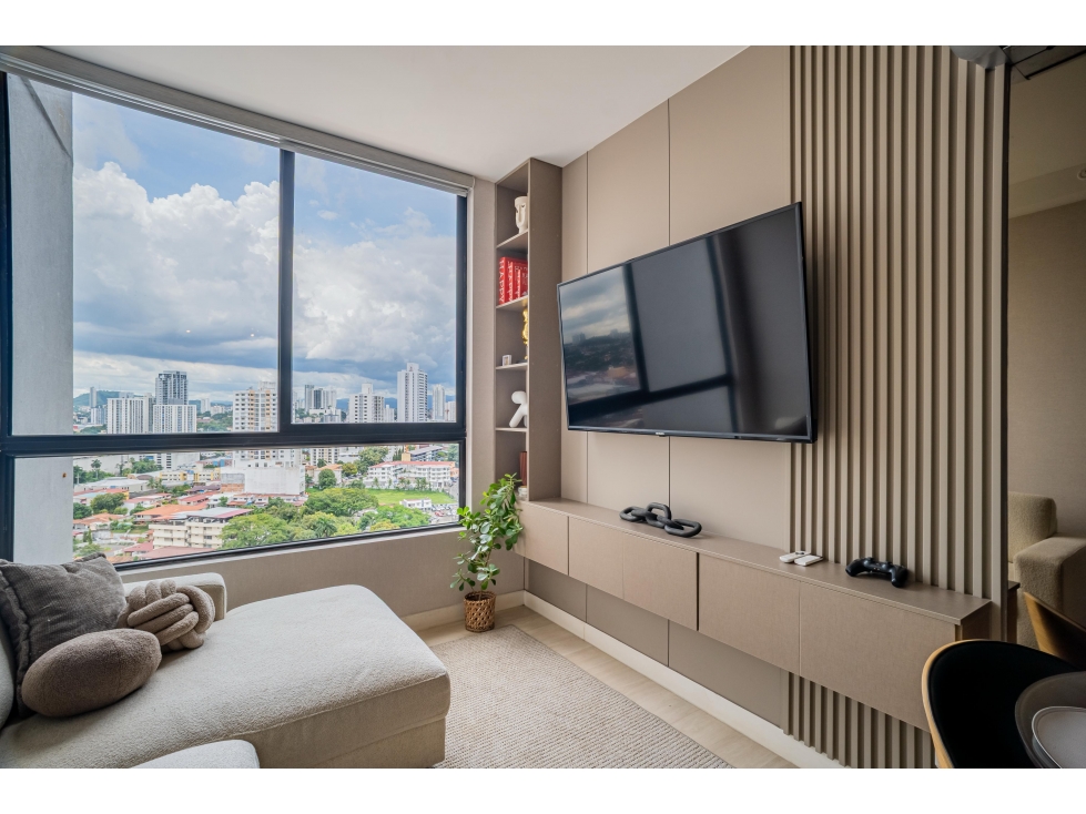 Vende Apartamento Amoblado en PH Quatrium MFR1715 — foto 2