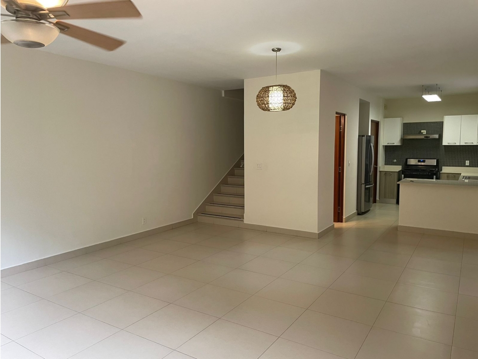 Melissa Foster Luxury Alquila Hermosa Casa en River Valley MF1336 - 2