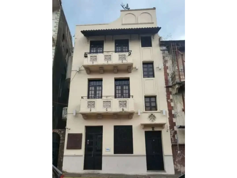 Melissa Foster Luxury Vende en Casco Antiguo Edificio MF599 - 1