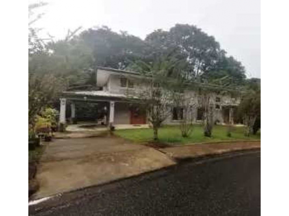 Melissa Foster Luxury Vende Casa en Clayton MF1019