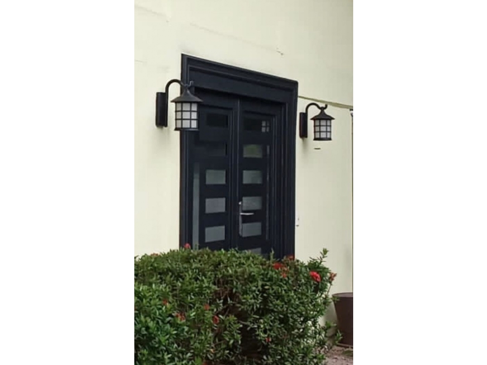 Vende Casa Dúplex Remodelada en Albrook MF1692 - 2