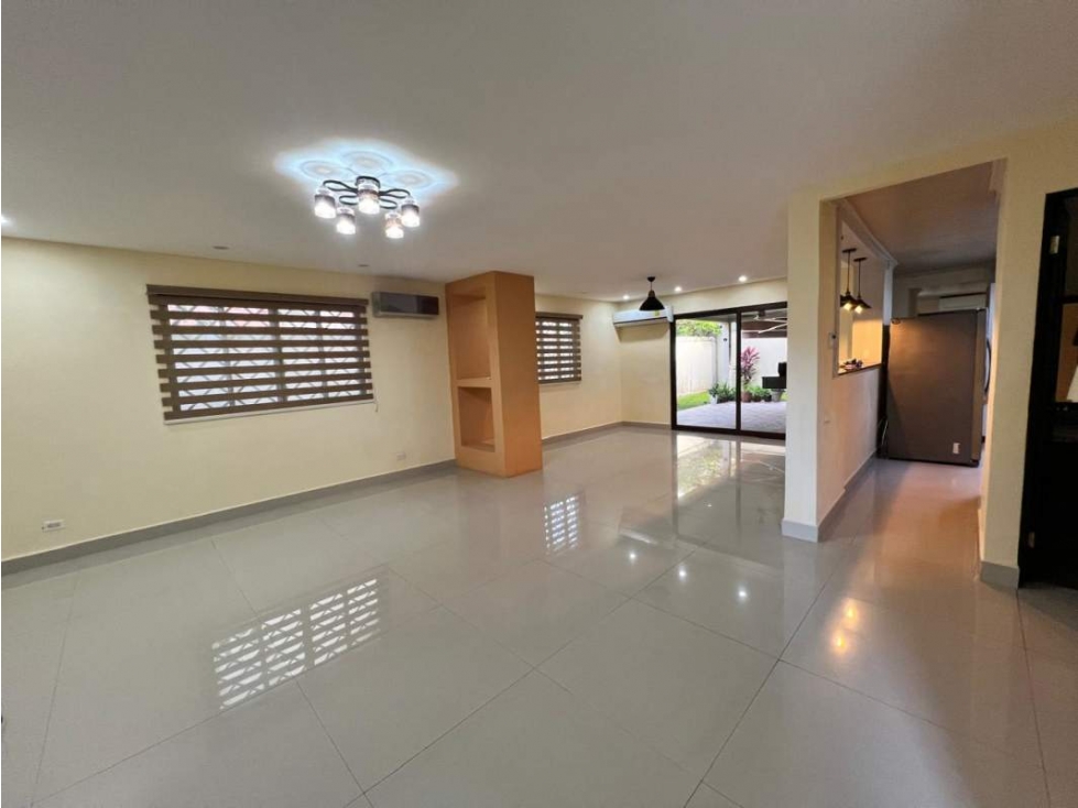 Melissa Foster Luxury Alquila Casa en PH Ville di Firenze MFR1732