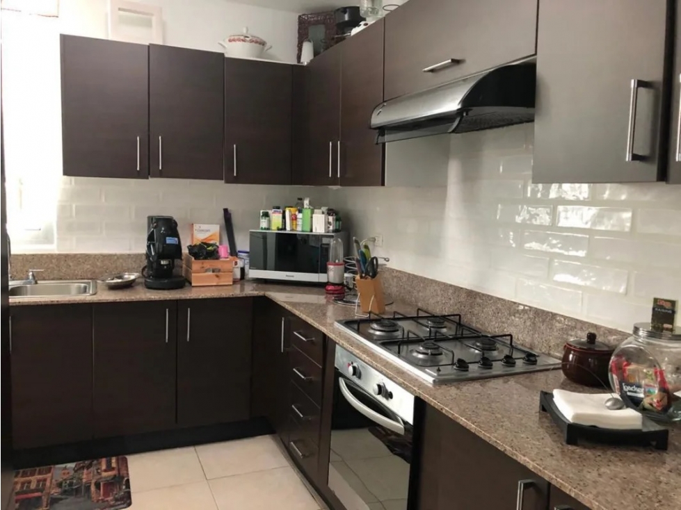 Melissa Foster Luxury Vende Apartamento en PH Clayton Park MF444 — foto 3