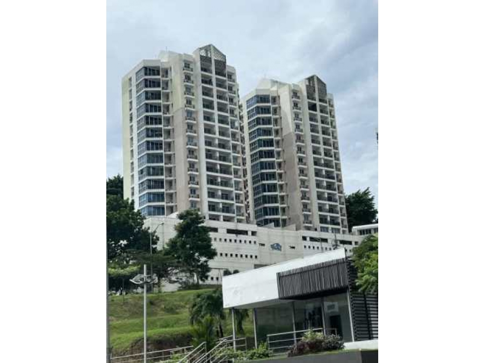 Melissa Foster Luxury Vende Apartamento PH Belview MF754