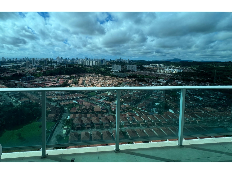 Melissa Foster L. Vende Apartamento en Ph Country Heights MF1282 — foto 4
