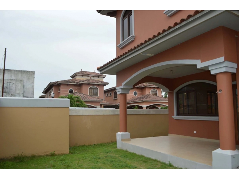Melissa Foster Luxury Vende Hermosa Casa en El Doral MF1325 - 2