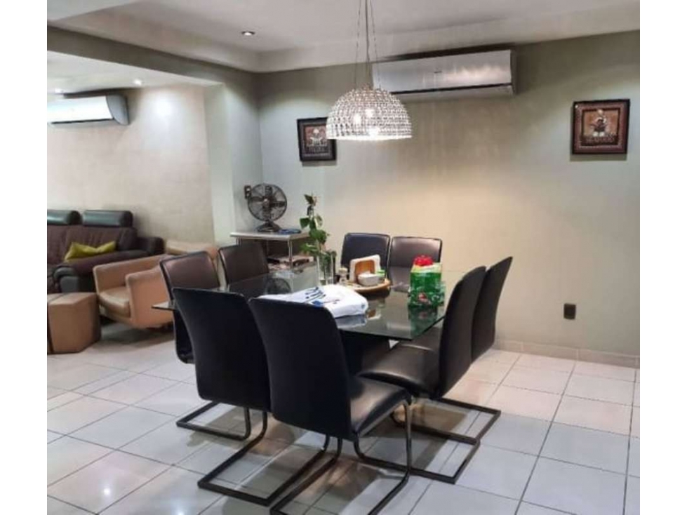 Melissa Foster Luxury Vende Hermosa Casa en Clayton MF221 — foto 5