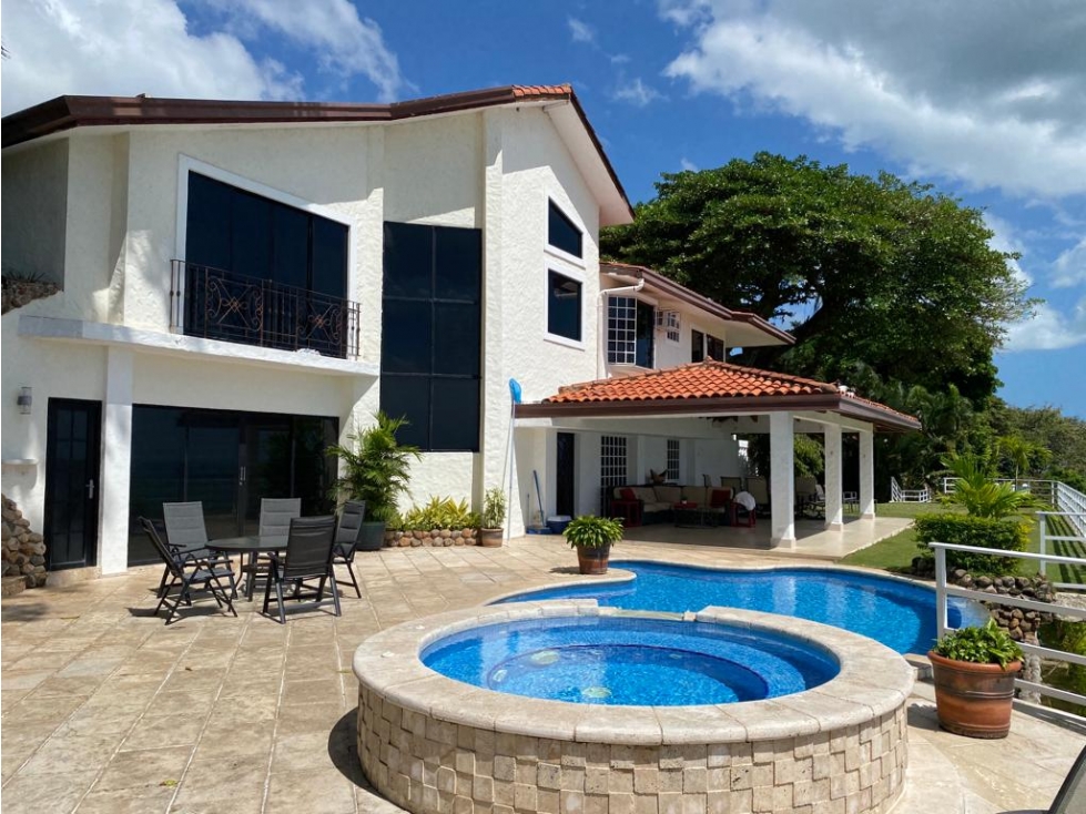 Melissa Foster Luxury Vende Hermosa Casa en San Carlos MF1104 - 2