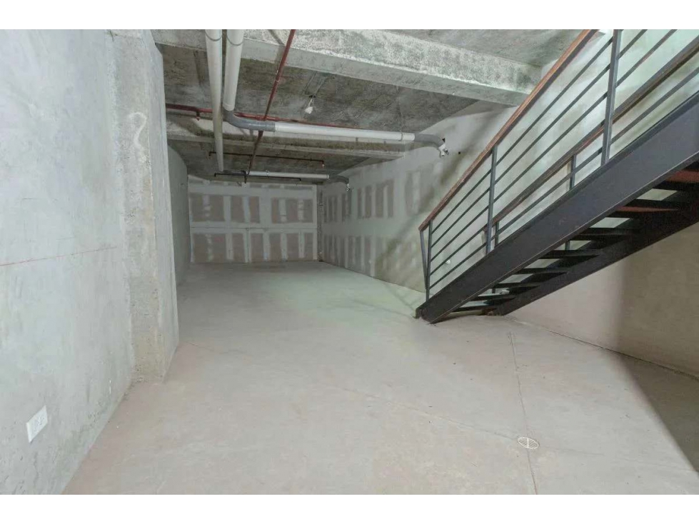 Locales Comerciales en Casa Contemporánea, Casco Viejo MF357 — foto 6