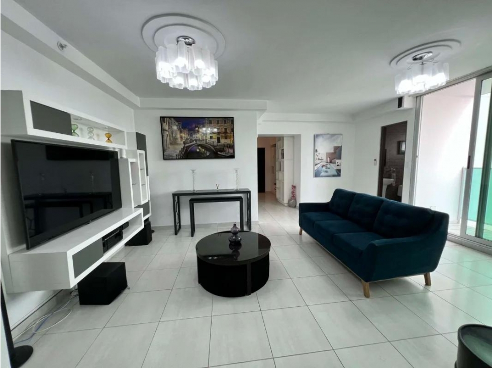 Melissa Foster Luxury Vende Apartamento en PH Zaphiro MF1100