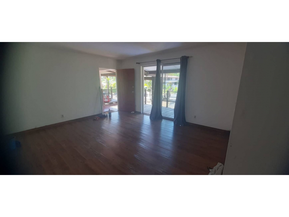 Alquila Apto de 3R en Clayton, Calle Papaya, 2do Piso MF1672 — foto 4