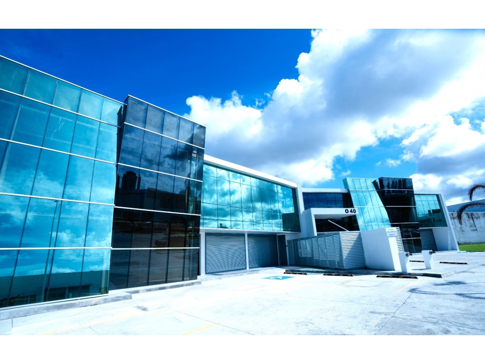 Venta de Galera a estrenar de 200 mts en Panamá Business Center