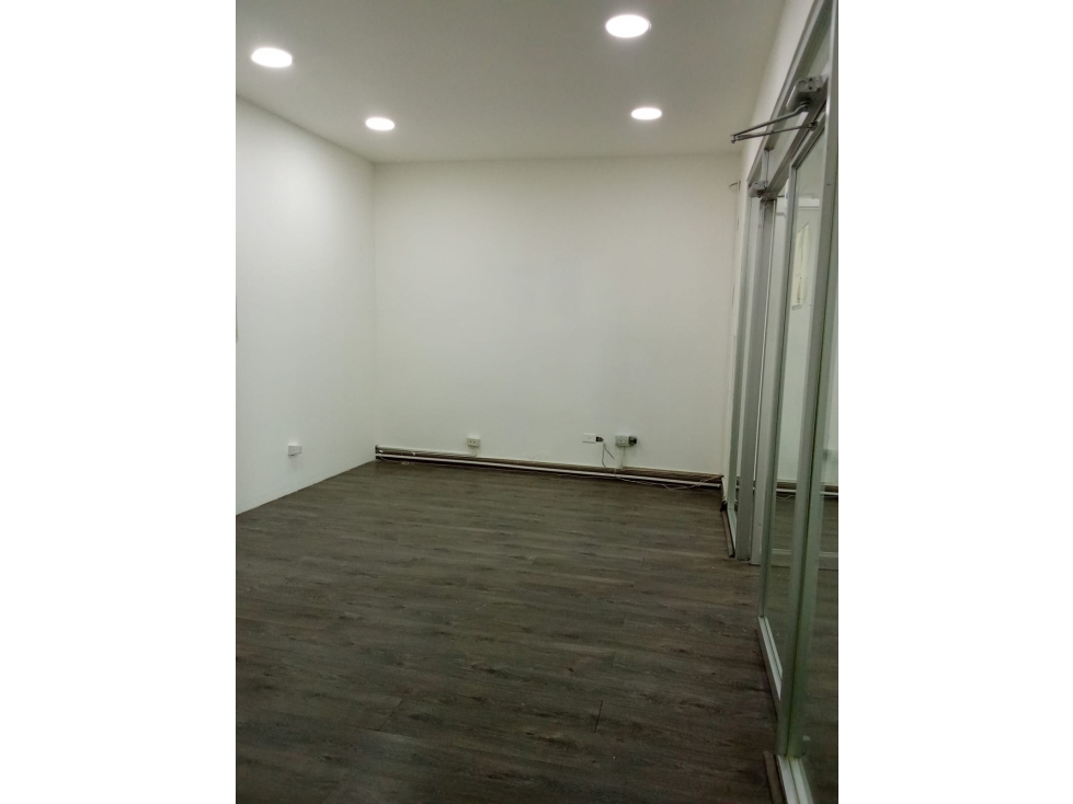 Alquiler de local de 260 mts en Calle 50 — foto 4
