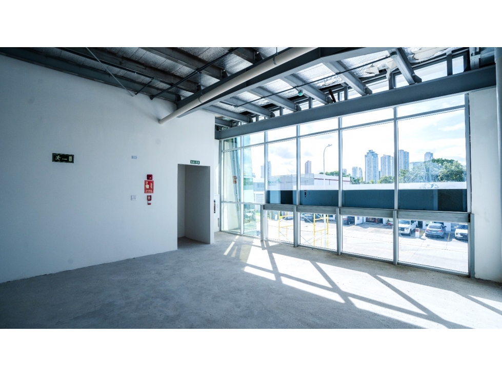 Venta de Galera a estrenar de 200 mts en Panamá Business Center — foto 3