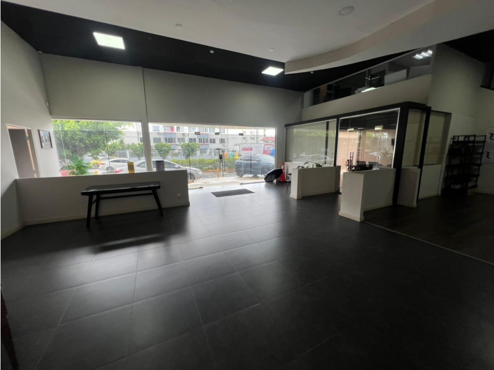 Alquiler de local de 343 mts en via principal de Costa del Este — foto 6