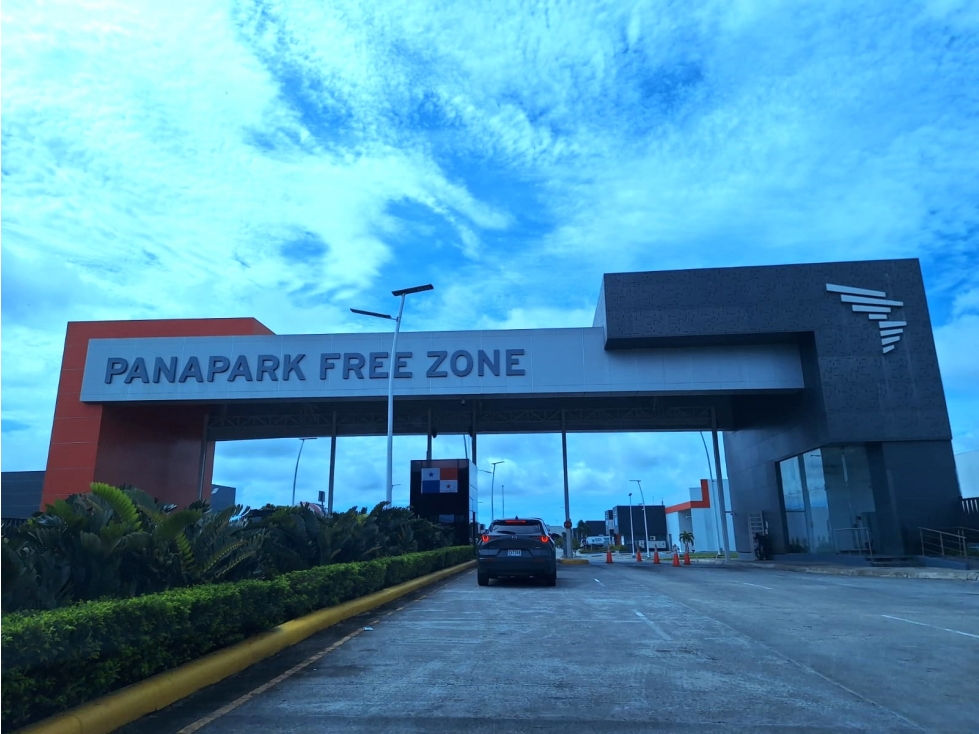 Venta de Galera de 748 mts en Zona Franca/ Panapark Free Zone