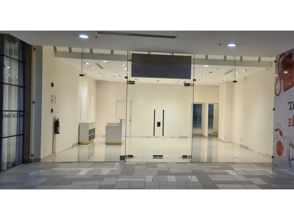 Venta de local en Atrio Mall de 84.31 mts