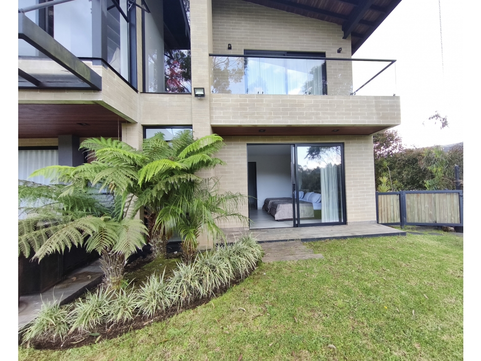 Casa de lujo en Alto de Las Palmas con cine y spa privado — foto 3
