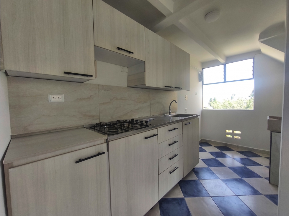 Hermoso apartamento en Calasanz, urbanizacion Calasania 4 — foto 3