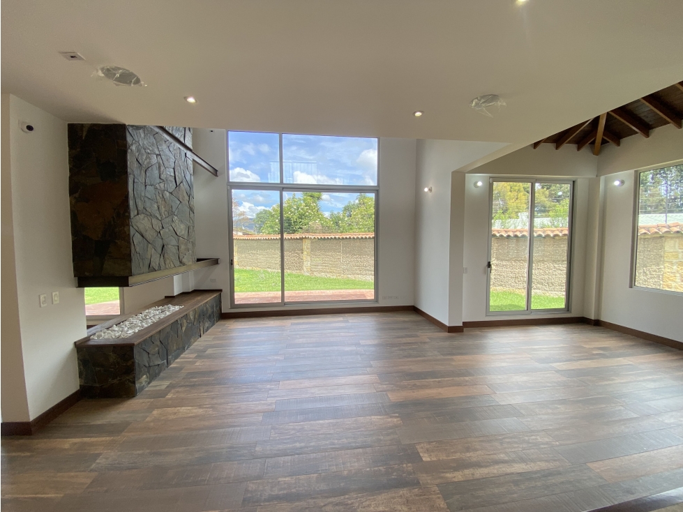 Estrene casa con Suite en el 1er piso para arriendo en Cajicá — foto 3