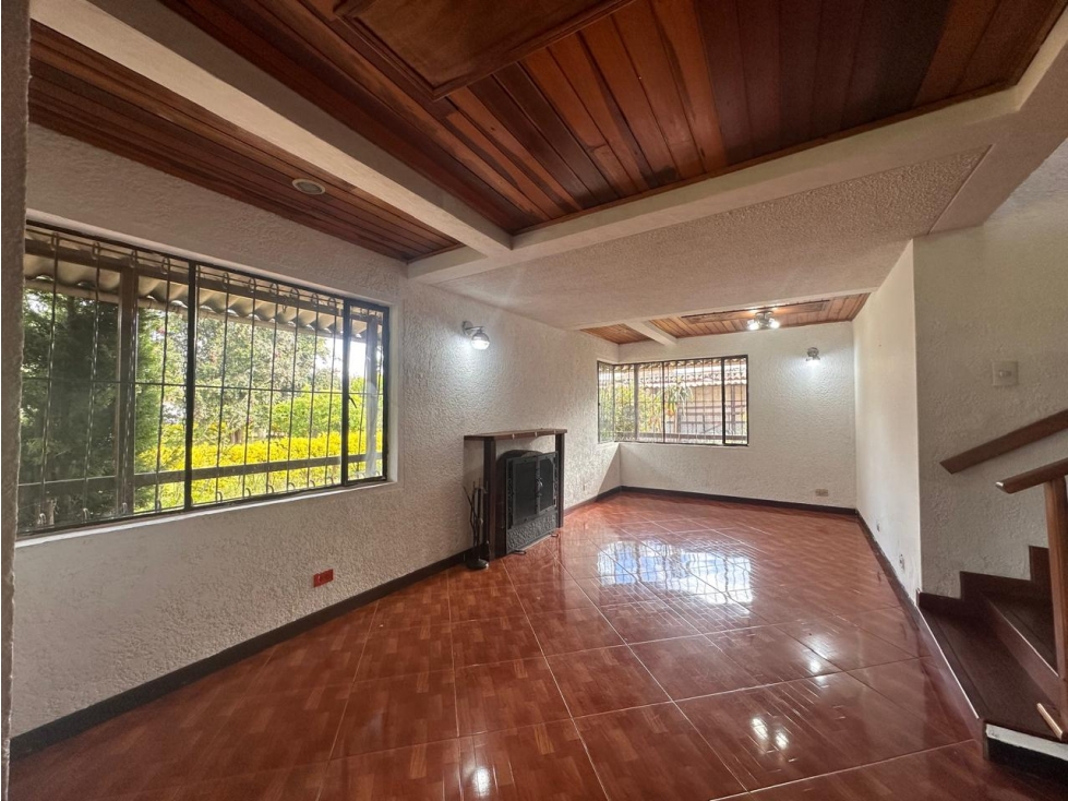 Casa Campestre para arriendo en Cajica - Vereda Calahorra — foto 2