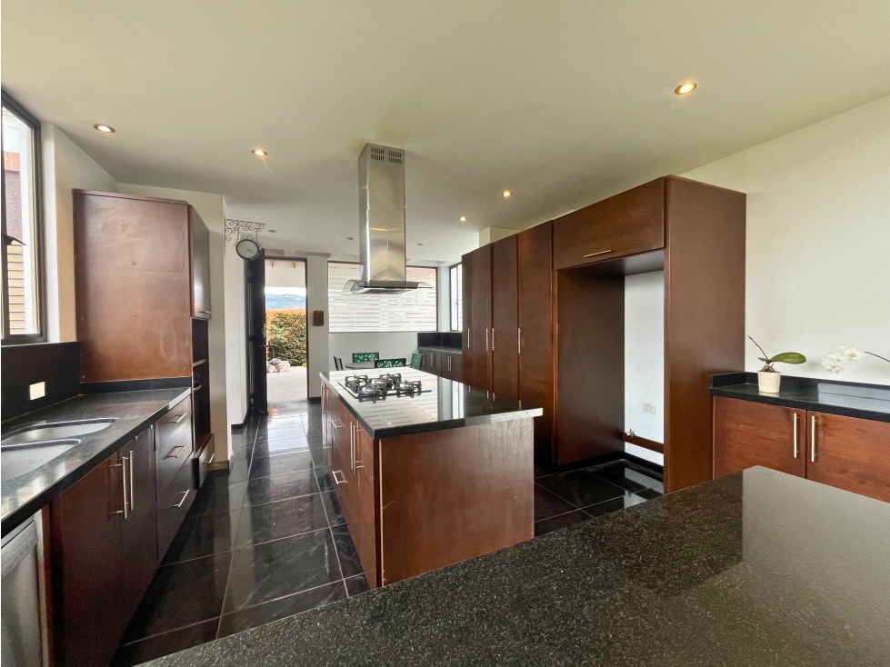 Casa para venta con pérgola y amplio lote en Cajicá — foto 5