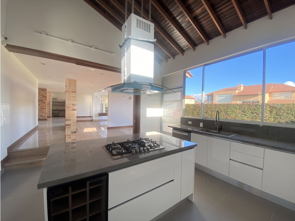 Estrena casa para para venta sobre variante en Cajicá