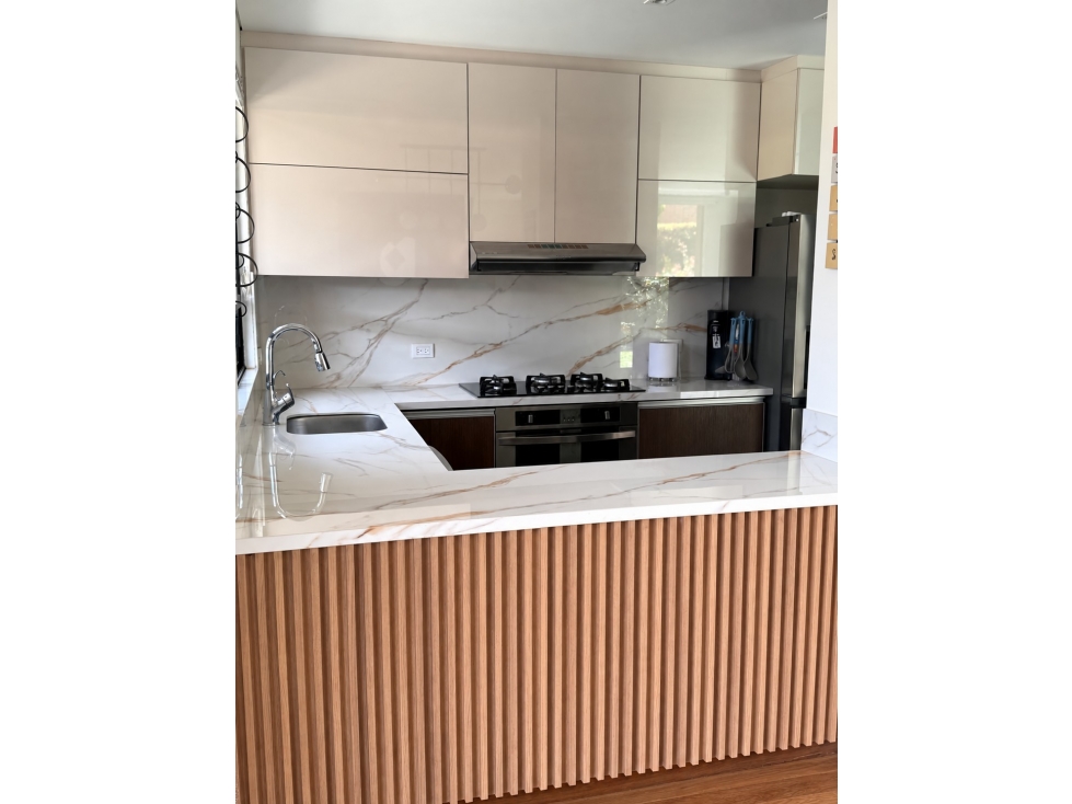 Casa tipo Aliso remodelada para arriendo en Hacienda Fontanar — foto 3