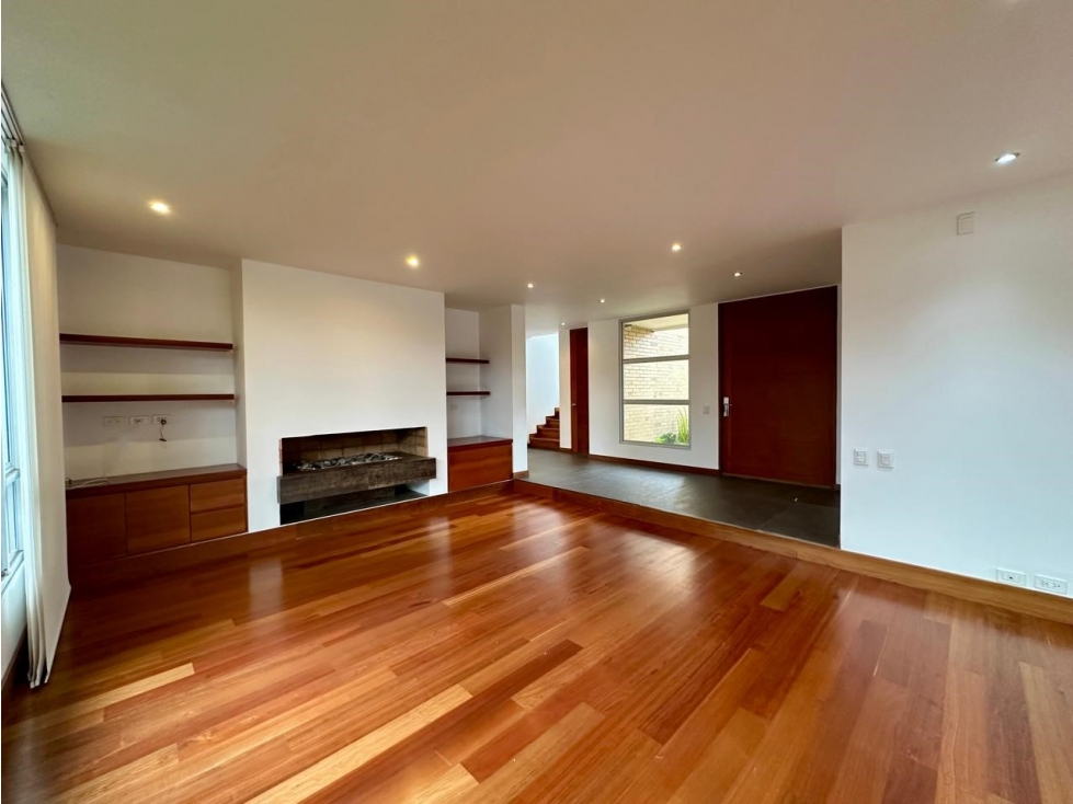 Casa de cuatro habitaciones para venta y arriendo en Cajicá — foto 2