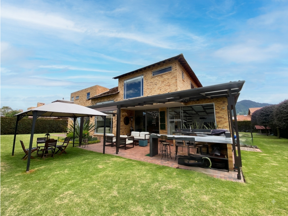 Casa de 4 habitaciones en Cajicá para venta