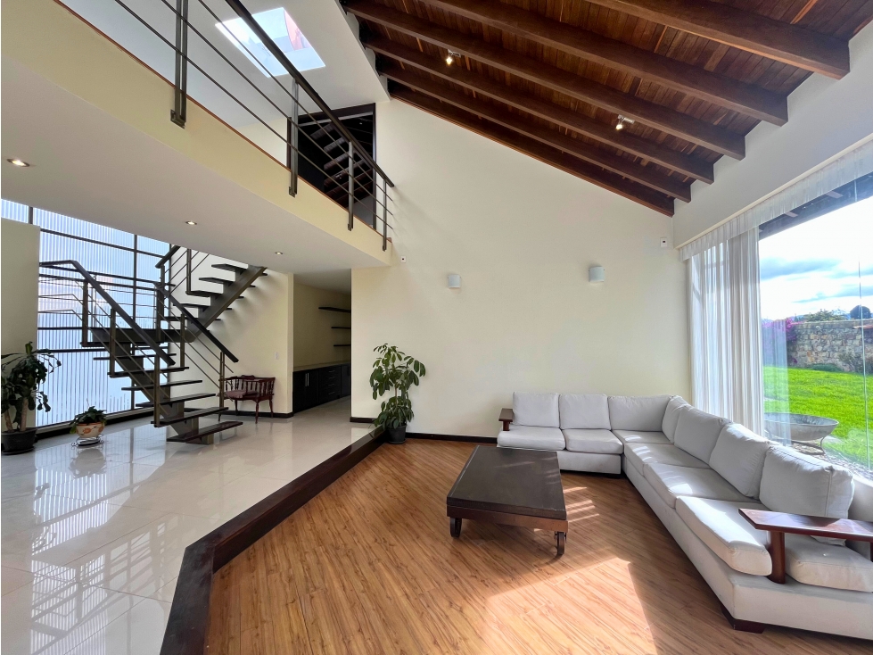 Casa para venta con pérgola y amplio lote en Cajicá — foto 2