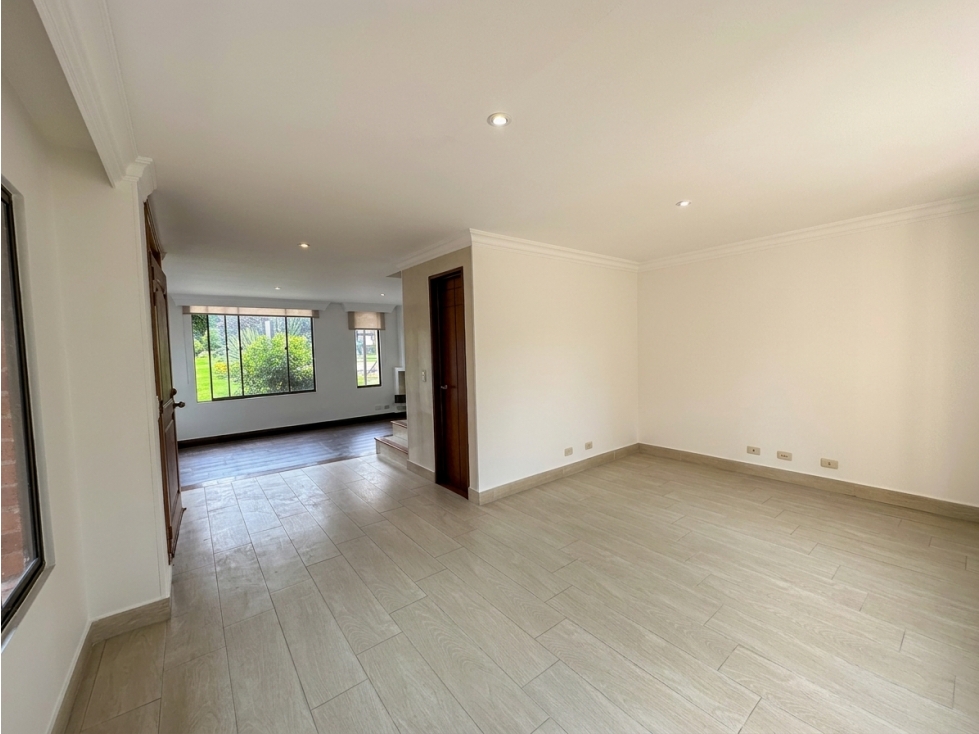 Casa esquinera para venta con vista a la Valvanera Chía — foto 3