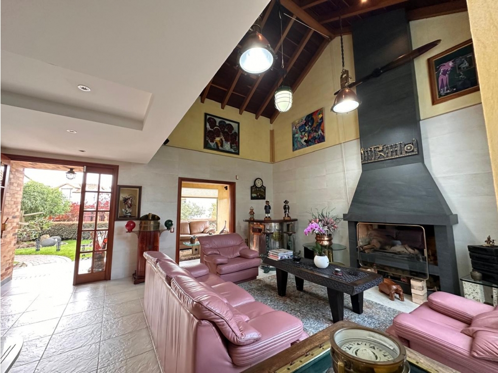 Casa rodeada de jardines para Venta en Cajicà sobre la variante — foto 3