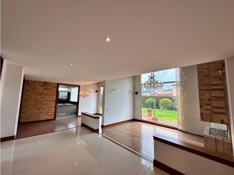 Casa de 4 habitaciones para Venta y Arriendo en Cajicá — foto 2