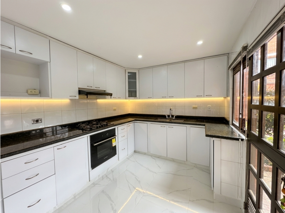 Casa esquinera para venta con vista a la Valvanera Chía — foto 5