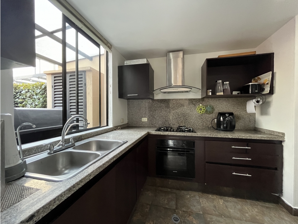 Casa de 3 pisos con clubhouse para venta en Chía — foto 5