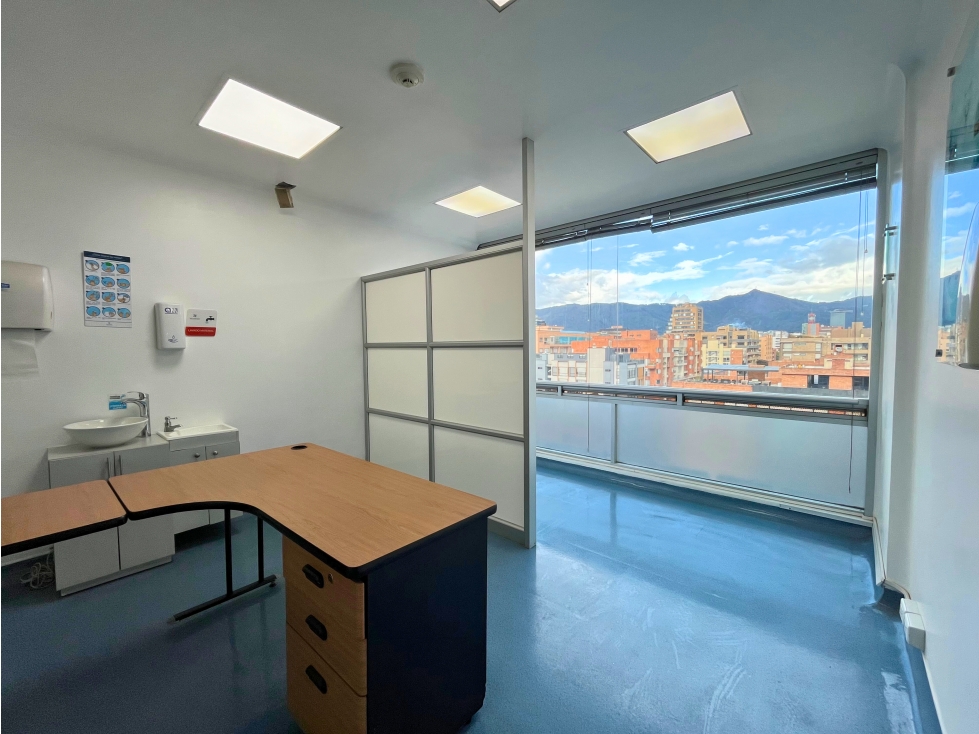 Consultorios/oficinas para venta en Chicó Norte, Bogotá — foto 3