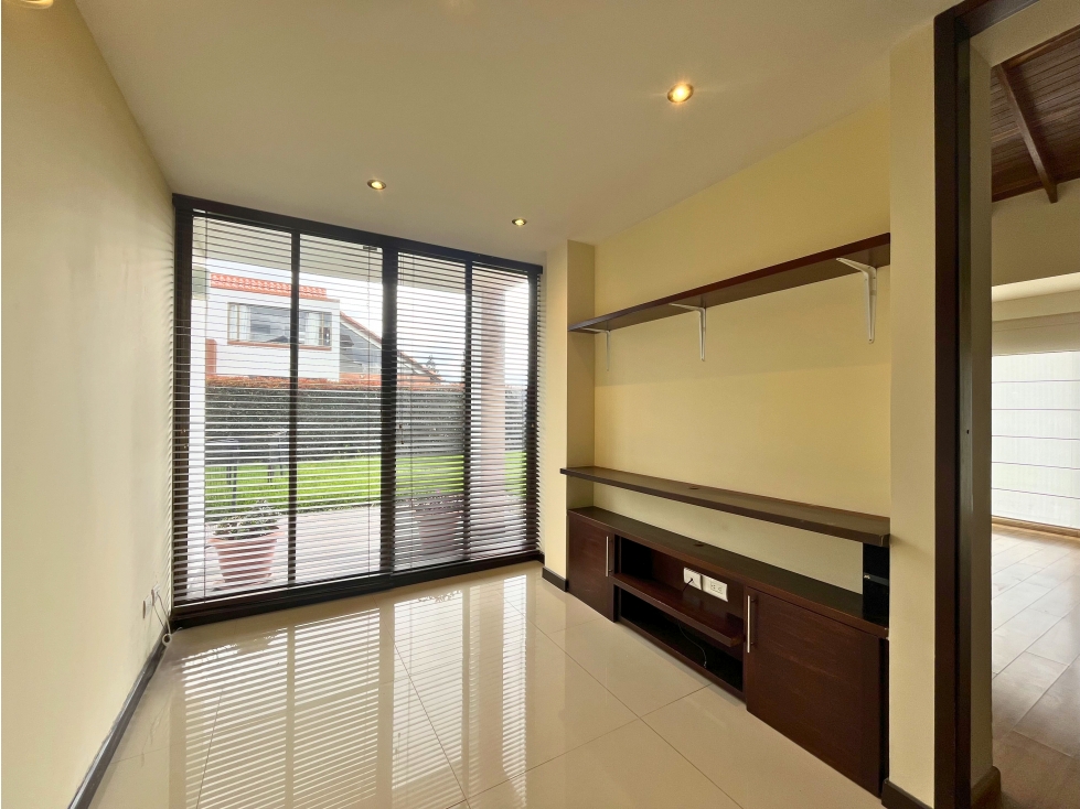 Casa para venta con pérgola y amplio lote en Cajicá — foto 6