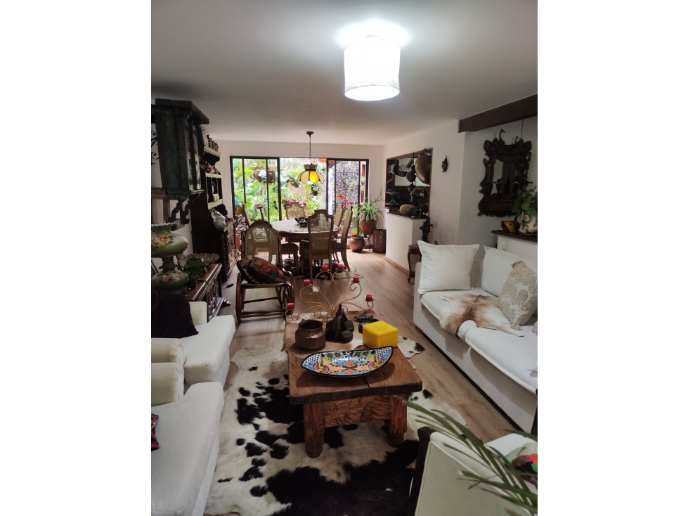 CASA EN VENTA EN LA LOMA DE LAS BRUJAS — foto 3