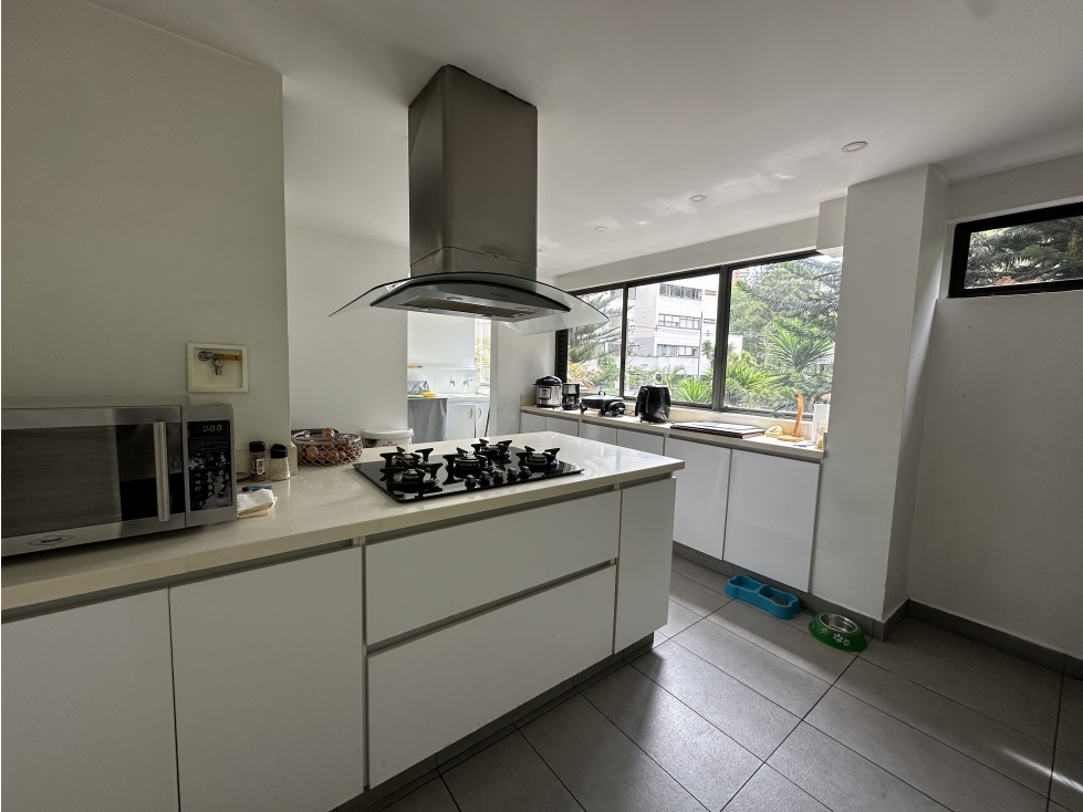 Apartamento Loma del Tesoro con potencial de reforma, unidad completa — foto 4