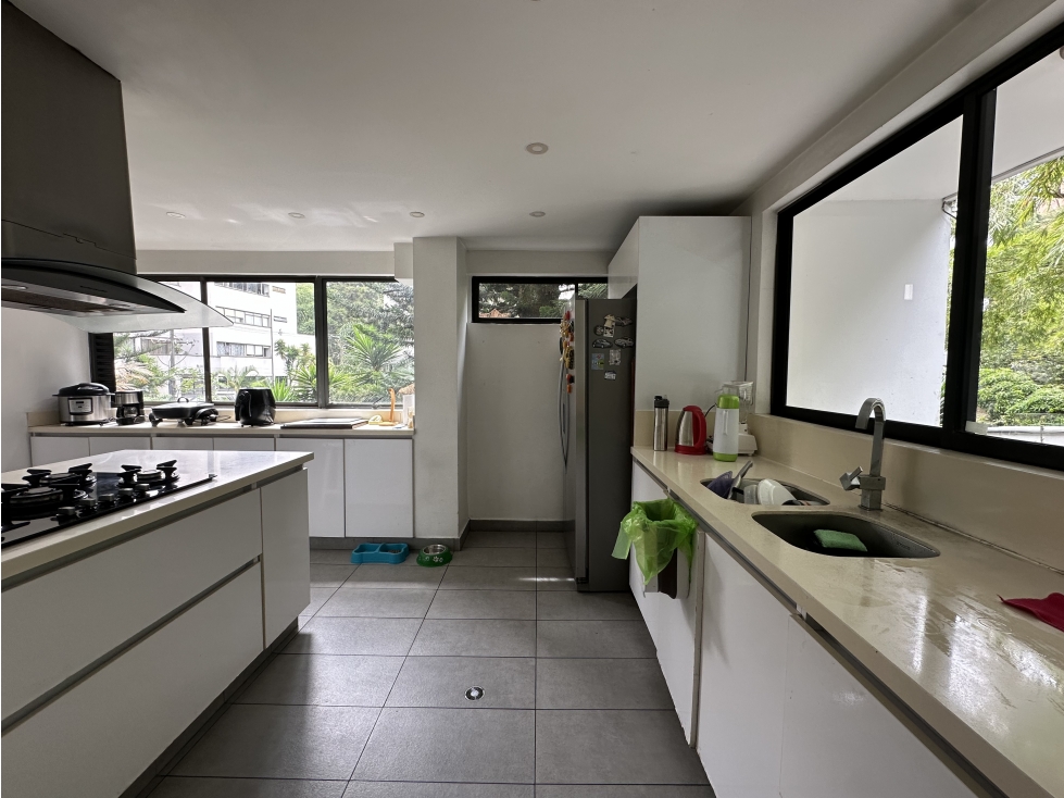 Apartamento Loma del Tesoro con potencial de reforma, unidad completa — foto 3