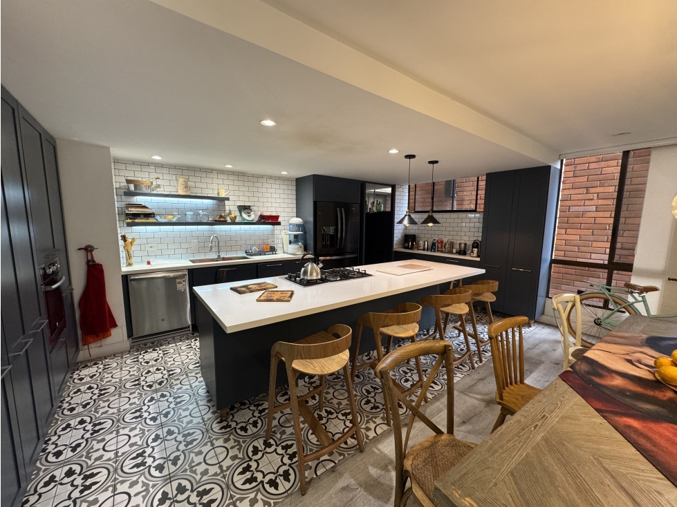 APARTAMENTO EN ARRIENDO SECTOR BALSOS TRANV. INFERIOR — foto 2