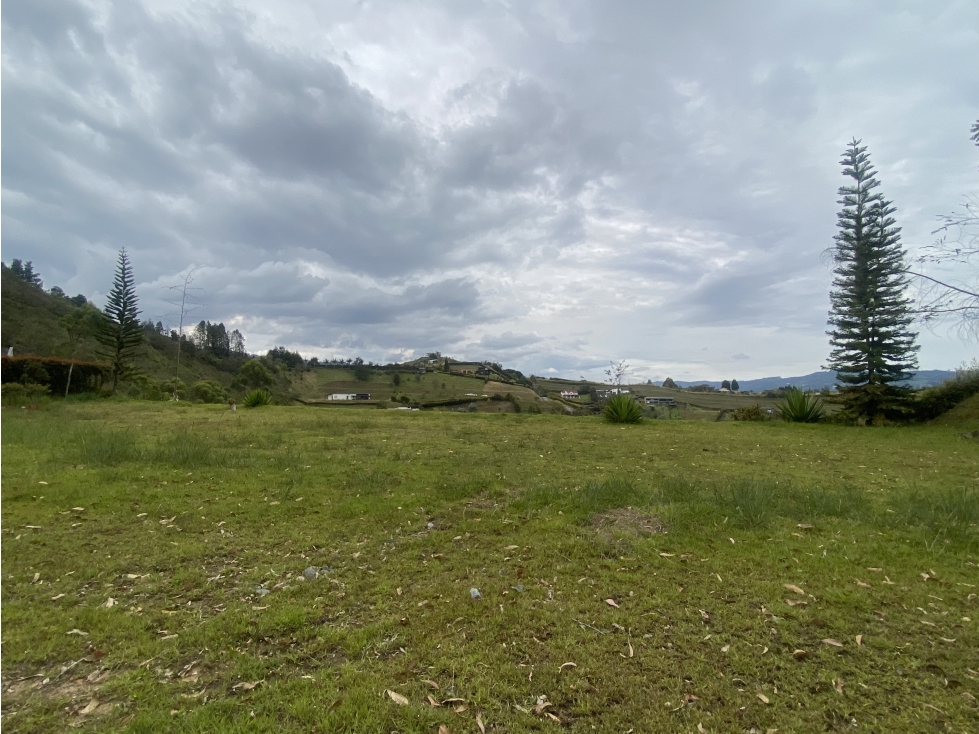 LOTE EN PARCELACIÓN A 10 MINUTOS DEL AEROPUERTO JMC - 5