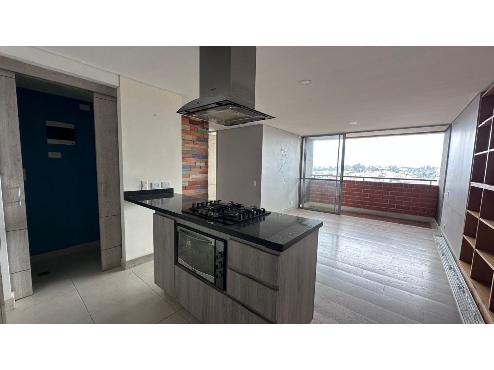 Apartamento en venta por Los Colegios