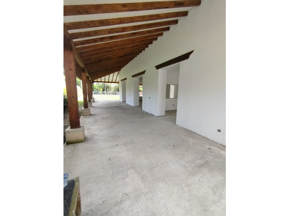 Local en arriendo - 4