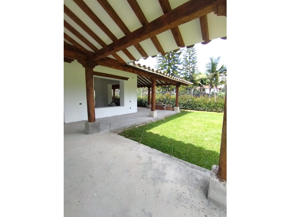 Local en arriendo - 3