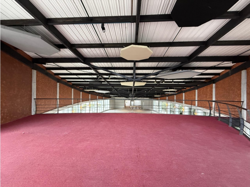 Local comercial en arriendo — foto 6