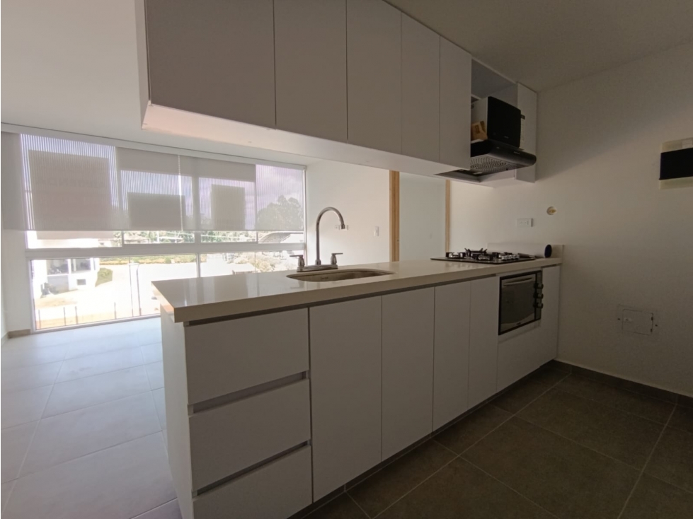 APARTA ESTIDIO EN ARRIENDO O VENTA